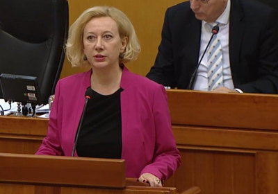 Za Dan žena HDZ &bdquo;poklonio&ldquo; listu za Sabor &bdquo;Muževni budite&ldquo;