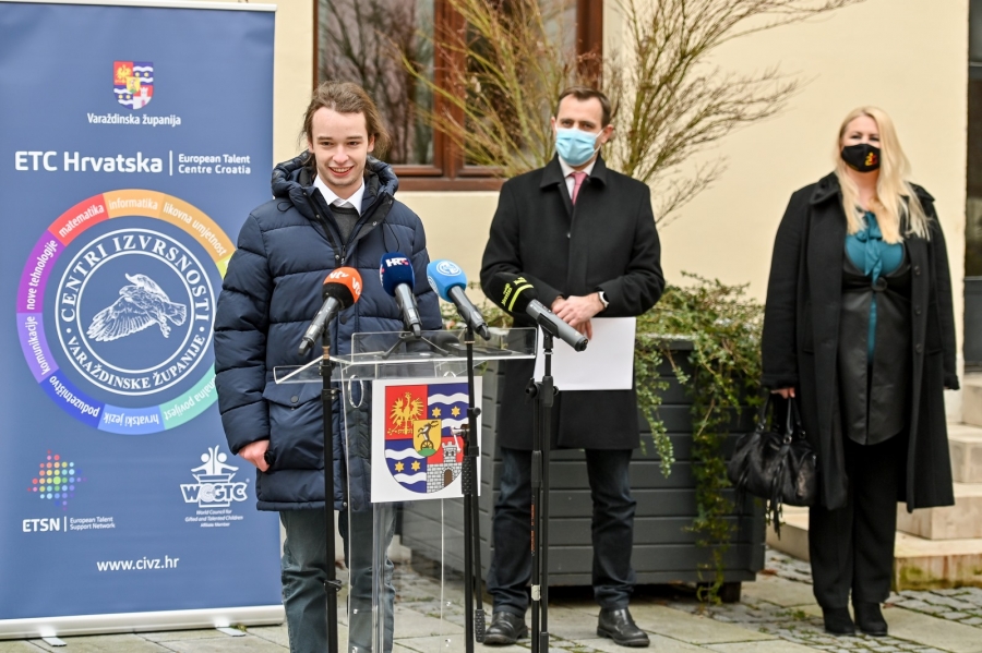 Janku Vrčeku dodijeljena županova nagrada za izvrsnost, 2.000 kuna za brončanu medalju na Olimpijadi iz fizike